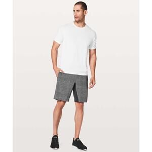 Lululemon Men’s XL T.H.E. Short Linerless 9” Heather Grey Textured Deep Coal